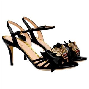 Brand New, Never Worn Gucci leather sandals size 38